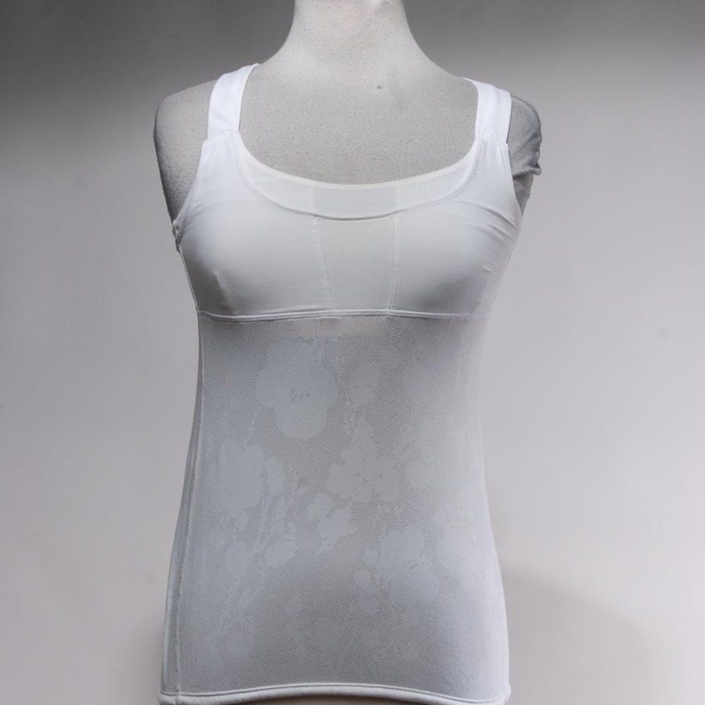Lululemon Athletica White Yoga Fitness Workout Top